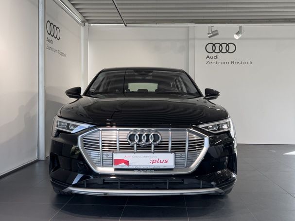 Audi e-tron 55 quattro 300 kW image number 3