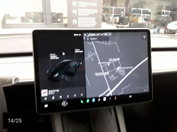 Tesla Model 3 Long Range AWD 366 kW image number 5