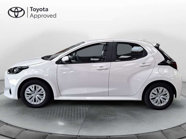 Toyota Yaris 1.5 Hybrid Business 85 kW image number 3