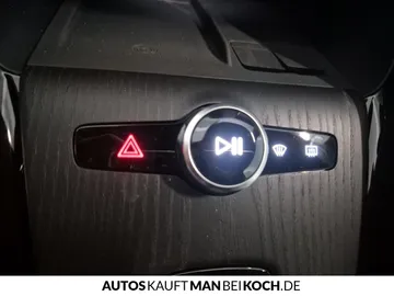 Car image 36