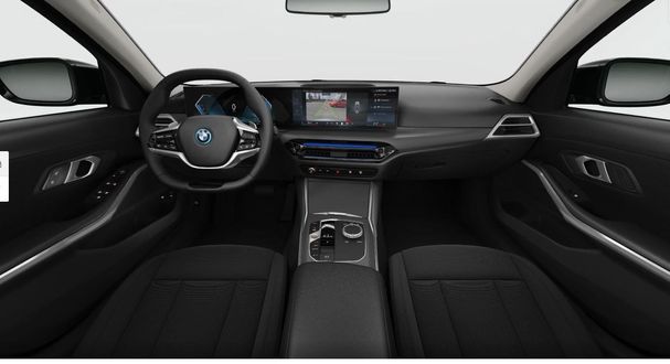 BMW 330 e Touring 215 kW image number 3