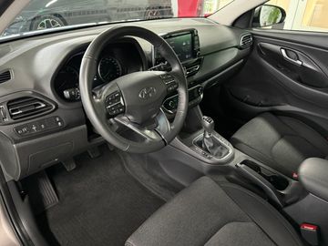 Car image 9