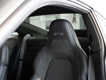 Car image 42