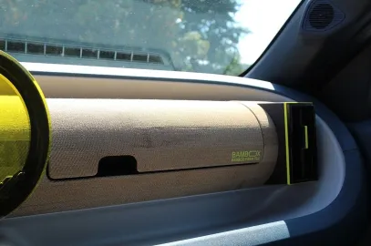 Car image 21