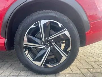 Car image 28
