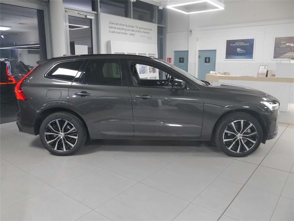 Volvo XC60 B4 Plus Dark 145 kW image number 1