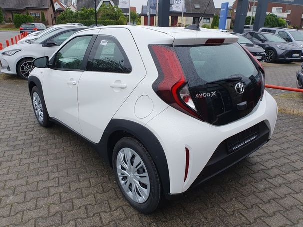 Toyota Aygo X 53 kW image number 5