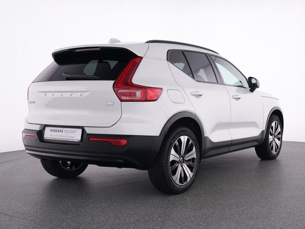 Volvo XC40 Plug-in Hybrid T4 Ultimate Dark 155 kW image number 3