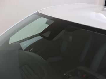 Car image 38