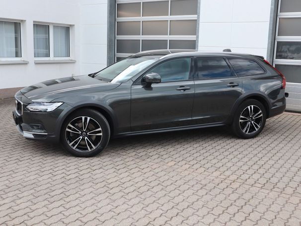 Volvo V90 Cross Country B4 Pro AWD 145 kW image number 3