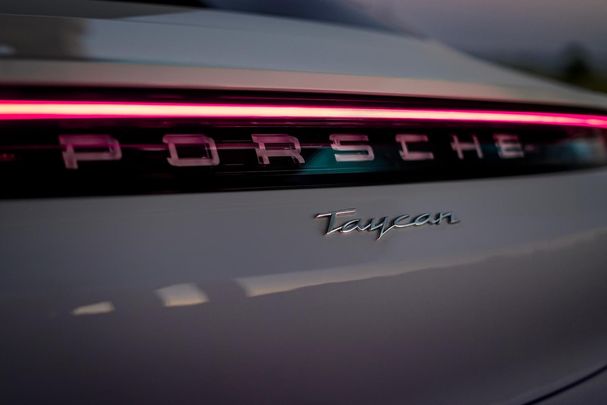 Porsche Taycan 350 kW image number 4