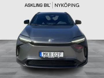 Car image 2