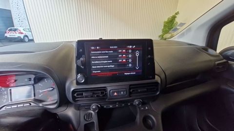 Car image 33