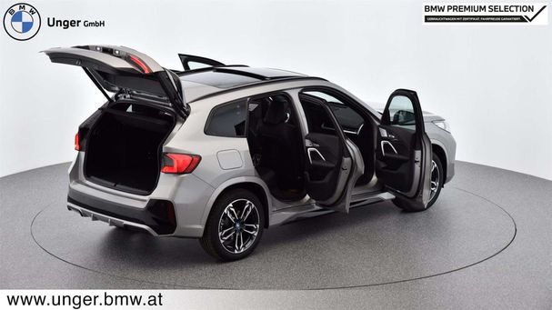 BMW iX1 xDrive30 200 kW image number 32