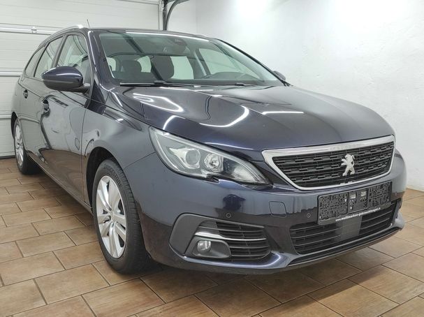 Peugeot 308 1.5 96 kW image number 3