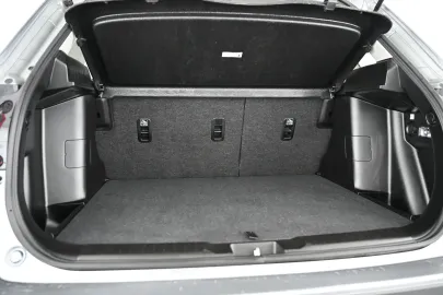 Car image 34