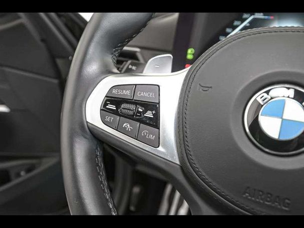 BMW 320i Touring 135 kW image number 15