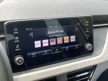 Car image 13