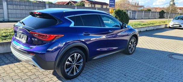 Infiniti QX30 2.0T DCT AWD 155 kW image number 6