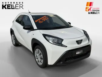 Car image 2