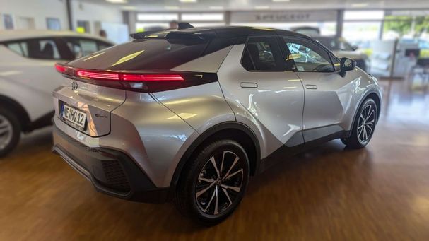 Toyota C-HR 2.0 Hybrid 145 kW image number 3