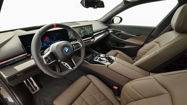 BMW i5 M60 xDrive 442 kW image number 15