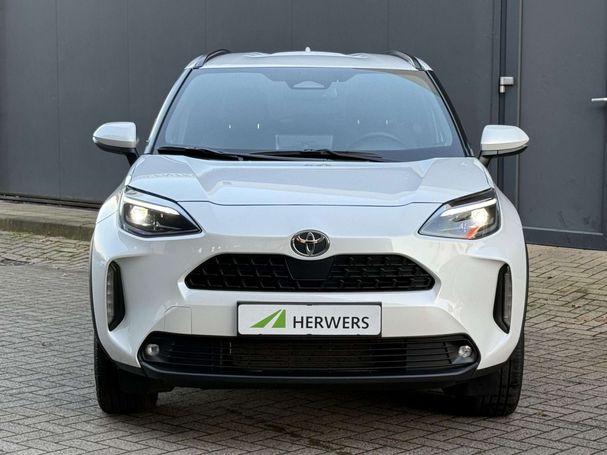 Toyota Yaris Cross 1.5 Hybrid 85 kW image number 2