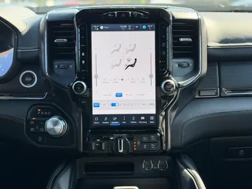 Car image 37