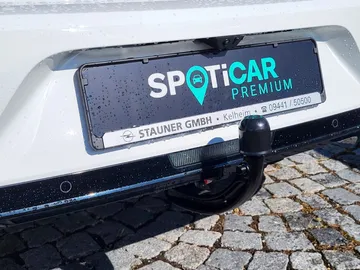 Car image 35