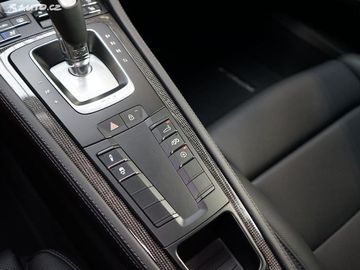 Car image 37