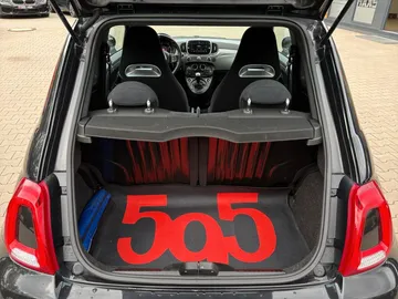 Car image 33
