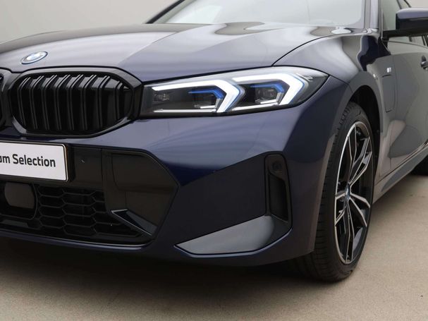 BMW 320 Touring e M 150 kW image number 20