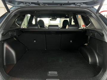 Car image 26