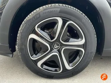 Car image 27