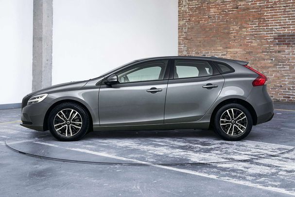 Volvo V40 T2 90 kW image number 7