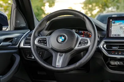 Car image 37