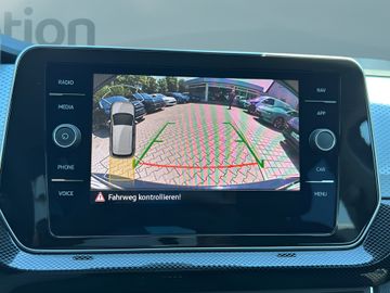 Car image 28