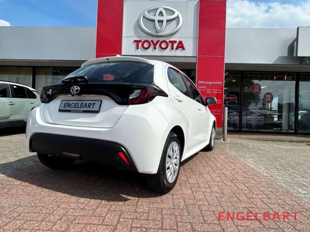 Toyota Yaris 1.0 Comfort 53 kW image number 2