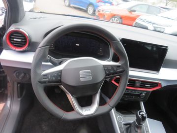 Car image 19