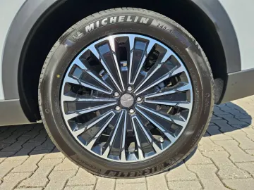 Car image 45