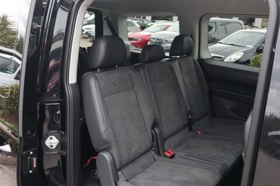 Car image 33