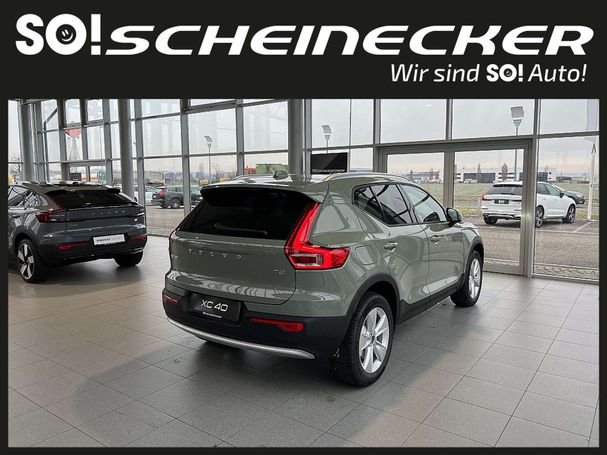 Volvo XC40 T2 Core 95 kW image number 2