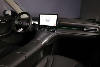 Car image 26