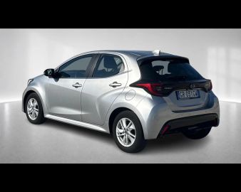 Car image 3