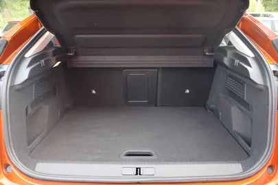 Car image 33
