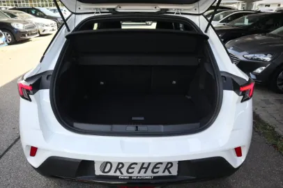 Car image 28