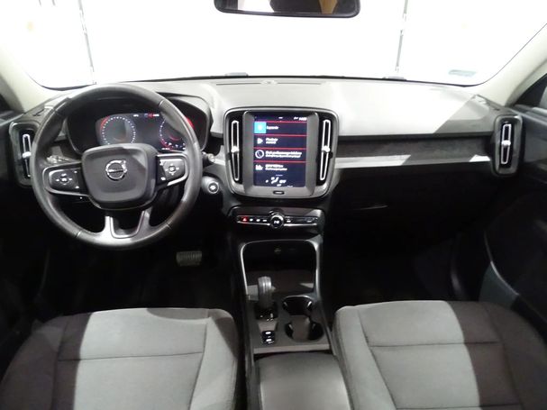 Volvo XC40 T3 120 kW image number 10