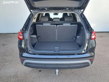 Car image 34