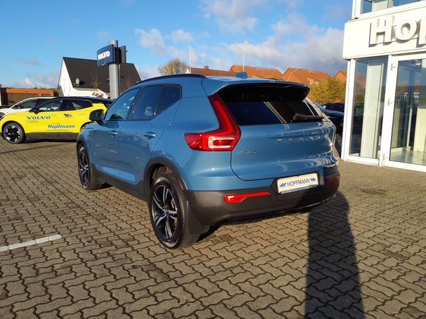 Volvo XC40 B3 Plus Dark 120 kW image number 4