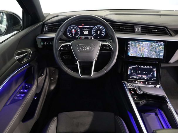 Audi Q8 55 quattro e-tron Advanced Business 250 kW image number 11